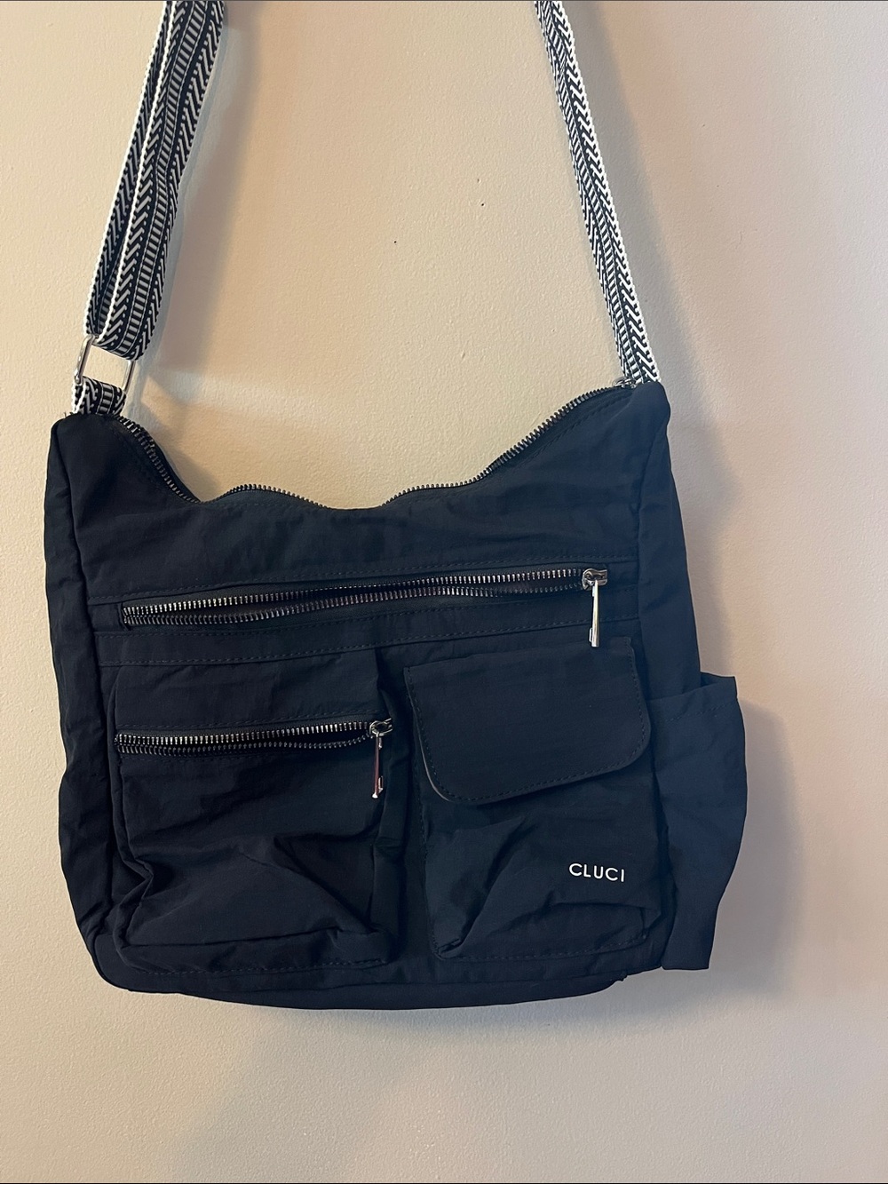 CLUCI Black Travel Crossbody Shoulder Bag with Patterned Strap